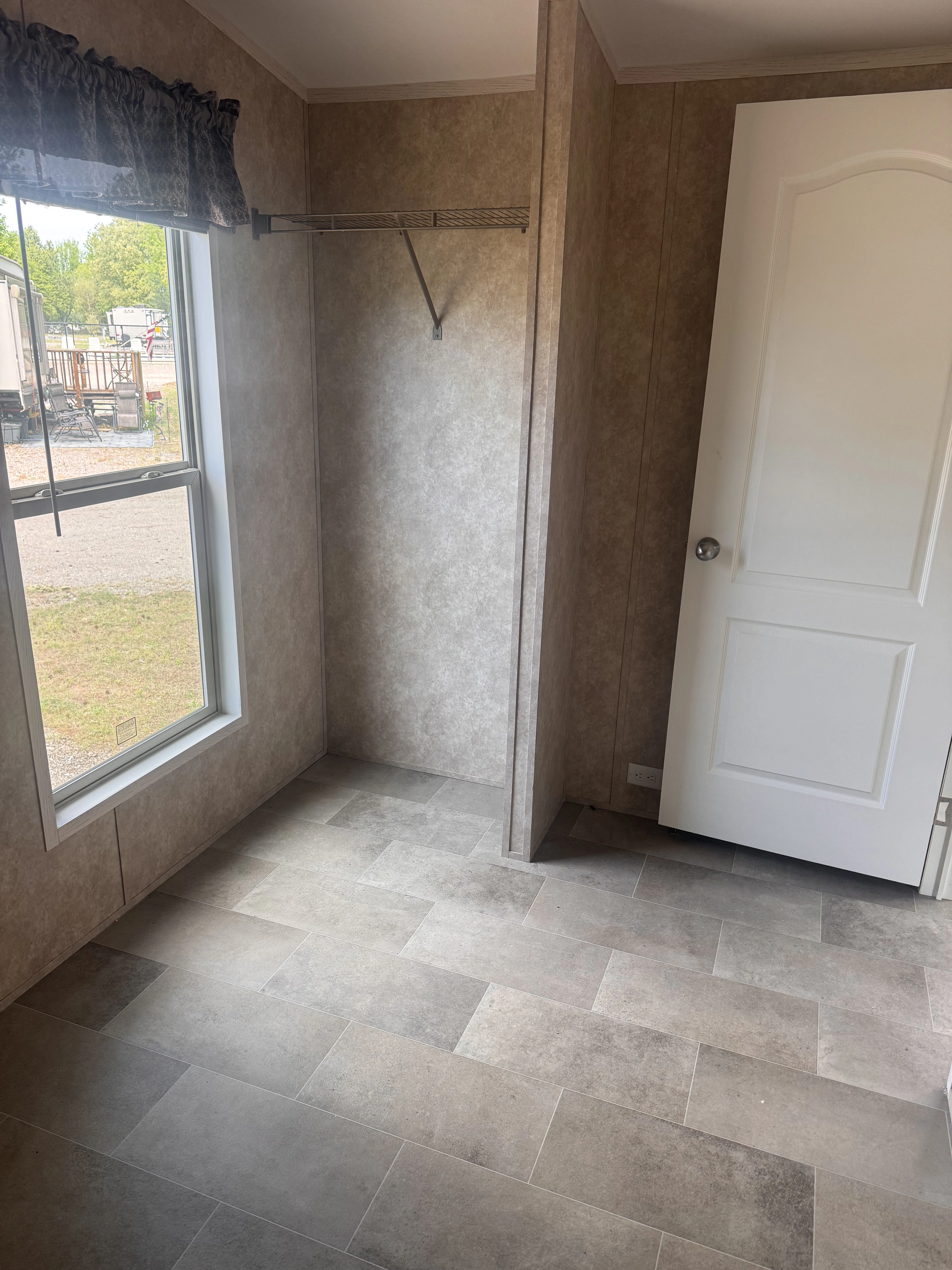 Additional Image for Lot 1