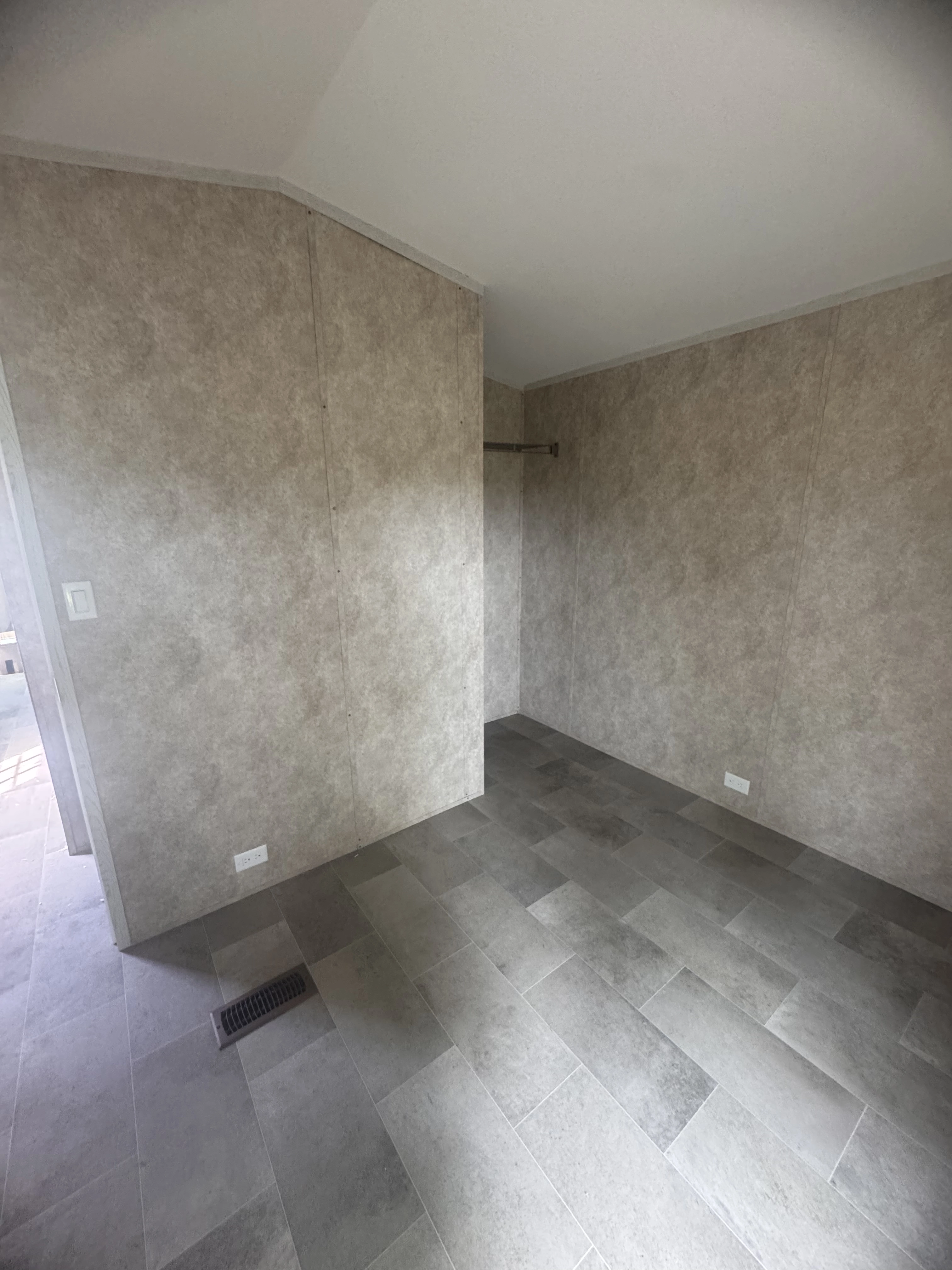 Additional Image for Lot 1